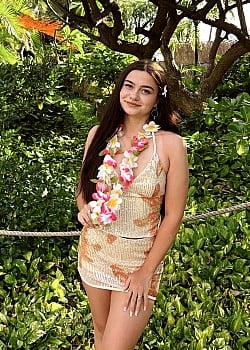 Kylie Curtis image 1 of 4