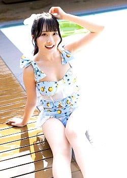 Kyoka Moriya image 1 of 4
