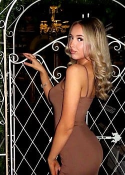 Kyra Leigh Hurney image 1 of 3