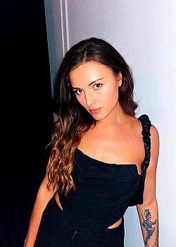 Kyra Navarrete image 1 of 1