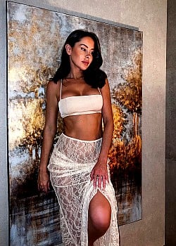 Lacey Montgomery image 4 of 4