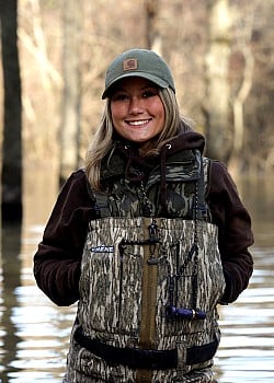 Lacey Snell image 3 of 4