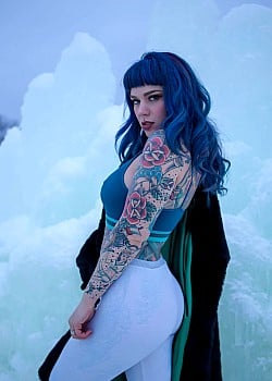 Lacie Donyx image 2 of 4