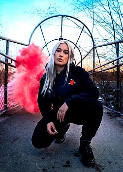 Lael Hansen image 2 of 2
