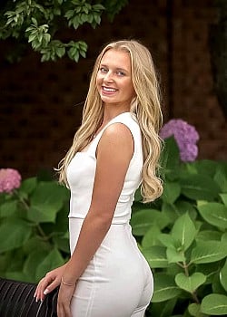 Lainey Lichota image 1 of 4