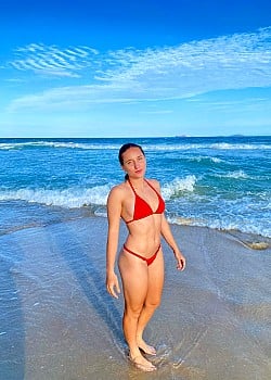 Lais Giacomel image 1 of 2