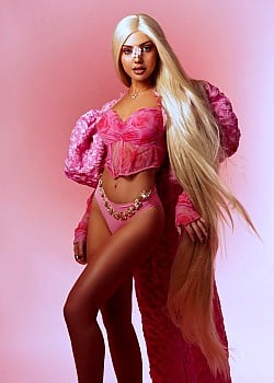 Lamia Badzak image 2 of 2