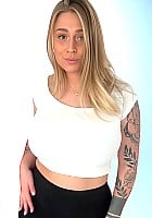 Lana Bond profile photo