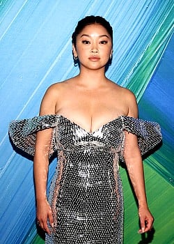 Lana Condor image 4 of 4