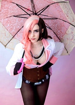Lana Rain image 4 of 4