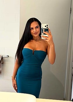 Lara Gya image 2 of 4