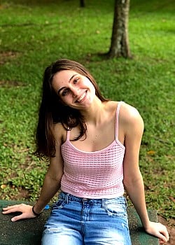 Larissa Besen image 2 of 3