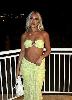 Larissa Donaldson image 2 of 2