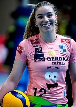Larissa Fortes