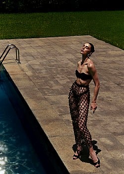Larissa Marchiori image 4 of 4