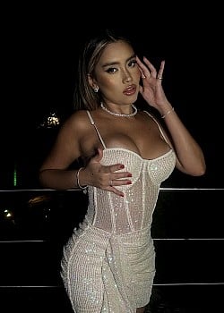 Larissa Portilho image 3 of 4