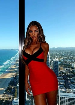 Larissa Trownson image 4 of 4