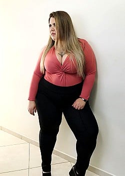 Laura Borges image 2 of 4