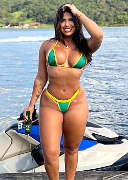 Laura Cota image 1 of 1