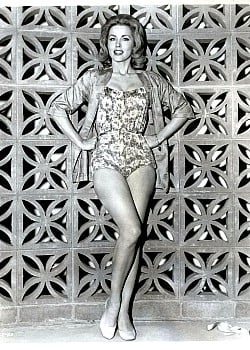 Laura Devon image 1 of 4