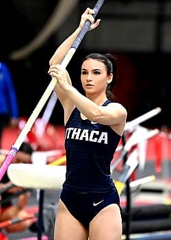 Laura Suppa image 2 of 3