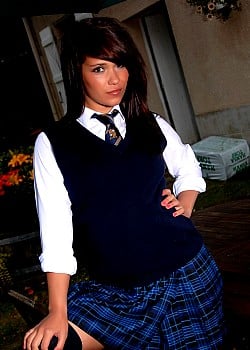 Laura Turner image 2 of 3