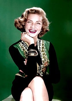 Lauren Bacall image 2 of 4
