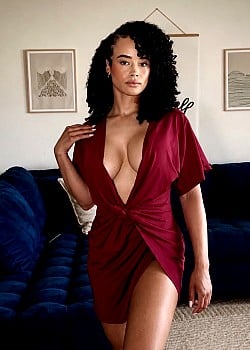 Lauren Harpe image 1 of 3