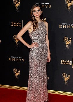Lauren Lapkus image 4 of 4