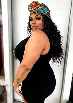 Lauren Madison image 2 of 4