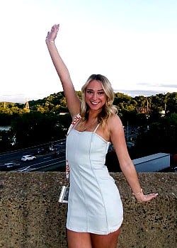 Lauren Parish image 1 of 4
