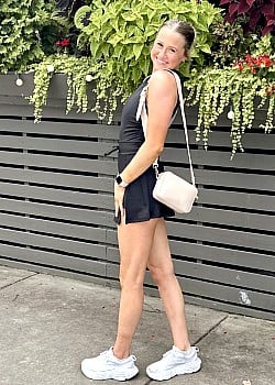 Lauren Rutherford image 2 of 2