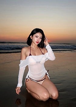 Laurensia Ineke image 3 of 4