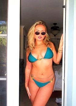 Lauria Dawson image 2 of 3
