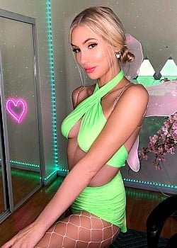 LaviishLily