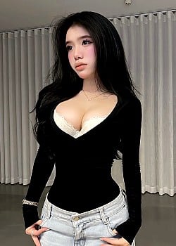 Le Huynh My Na image 2 of 4