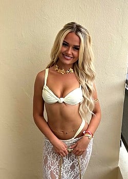 Leah Ramsay image 1 of 2