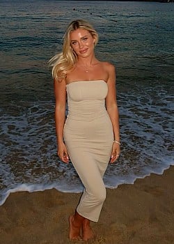 Leah Van Vleet image 3 of 4