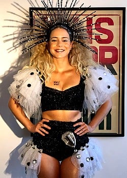 Leandra Leal image 3 of 4