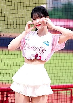 Lee Da-hye image 3 of 4