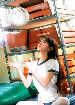 Lee Ju-eun image 2 of 2