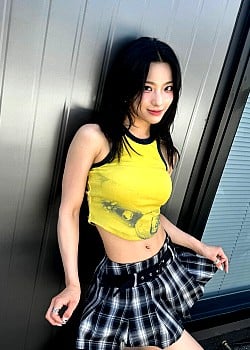 Lee Sae-rom image 2 of 2