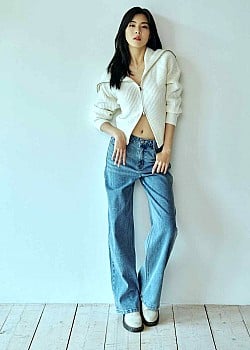 Lee Sun-bin image 1 of 3