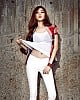 Lee Sung-Kyung image 2 of 4