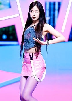 Lee Ye-jin image 4 of 4