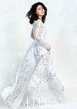 Lee Young-ae image 2 of 2