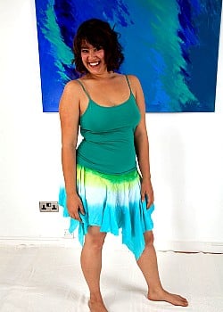 Leena Rey image 2 of 3