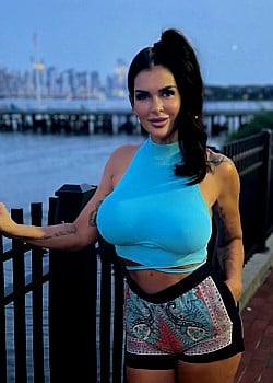 Leigh Ann Demelo image 1 of 1