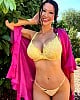 Lena Li image 2 of 3