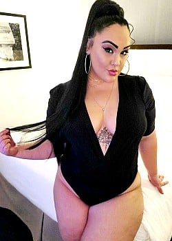 Leni Kei image 3 of 4